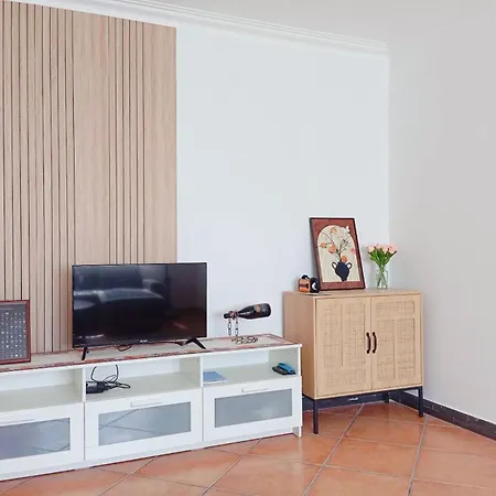 Homestay Great For Families In Lourinha-double Rooms-private Baths-free Parking & Extra Bed Lourinha (Lisbon)
