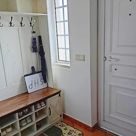 Great For Families In Lourinhã-double Rooms-private Baths-free Parking&extra Bed * Lourinhã